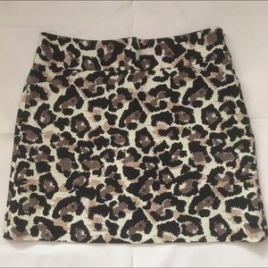 Loft Cotton leopard print mini skirt with lining.